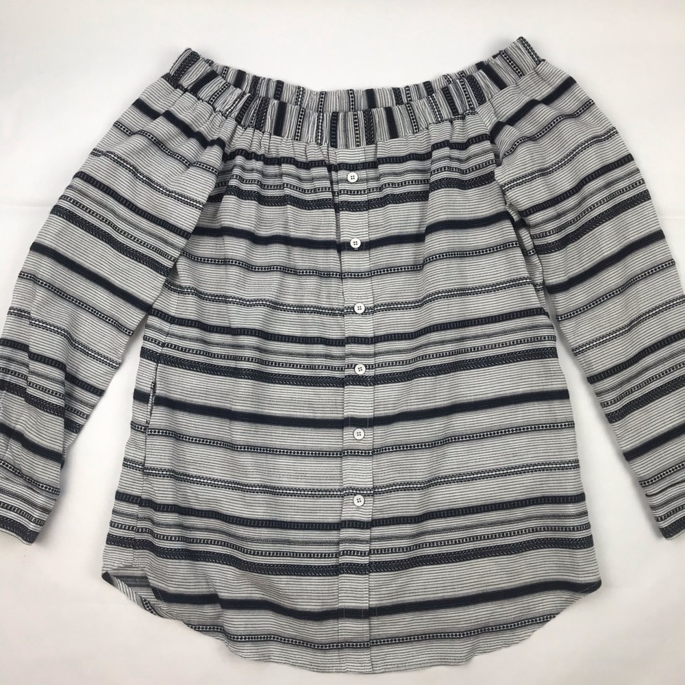 Fifteen Twenty Women's Size Medium  Off The Shoulder White Striped Blous…